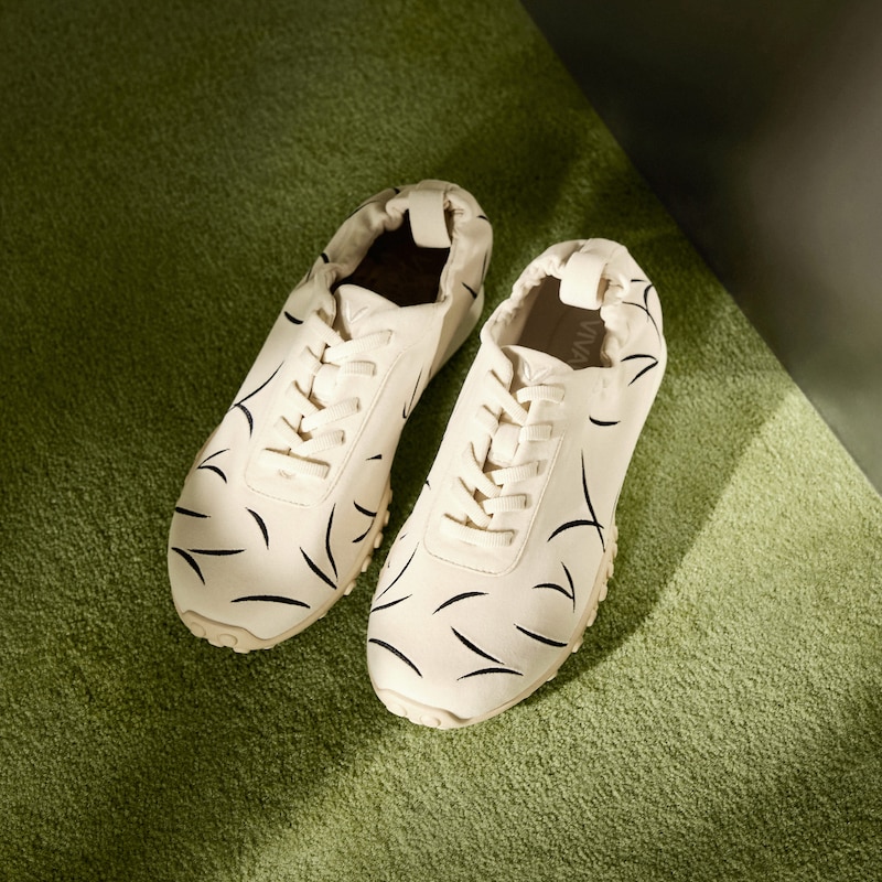 Velvet Casual Sneakers (Laban), Cream Embroidery, EU38 | VIVAIA