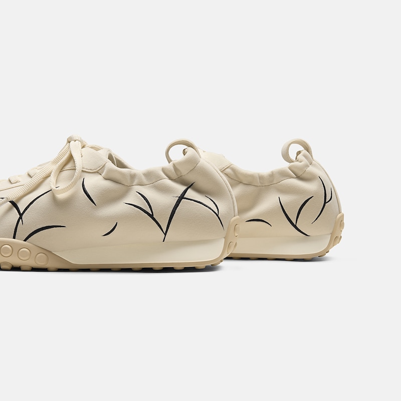 Velvet Casual Sneakers (Laban), Cream Embroidery, EU38 | VIVAIA