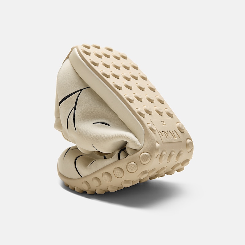 Velvet Casual Sneakers (Laban), Cream Embroidery, EU38 | VIVAIA