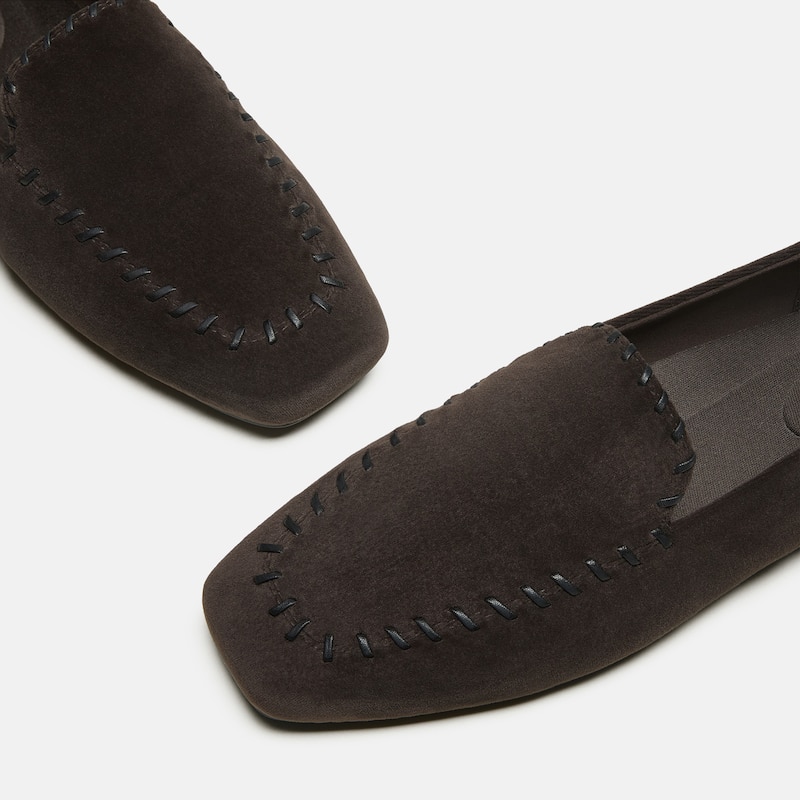 Velvet Whipstitched Loafers (Siena), Amber Brown & Black, EU41 | VIVAIA