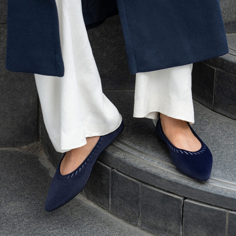 Velvet Whipstitched Ballet Flats (Alasia), Navy, EU38 | VIVAIA