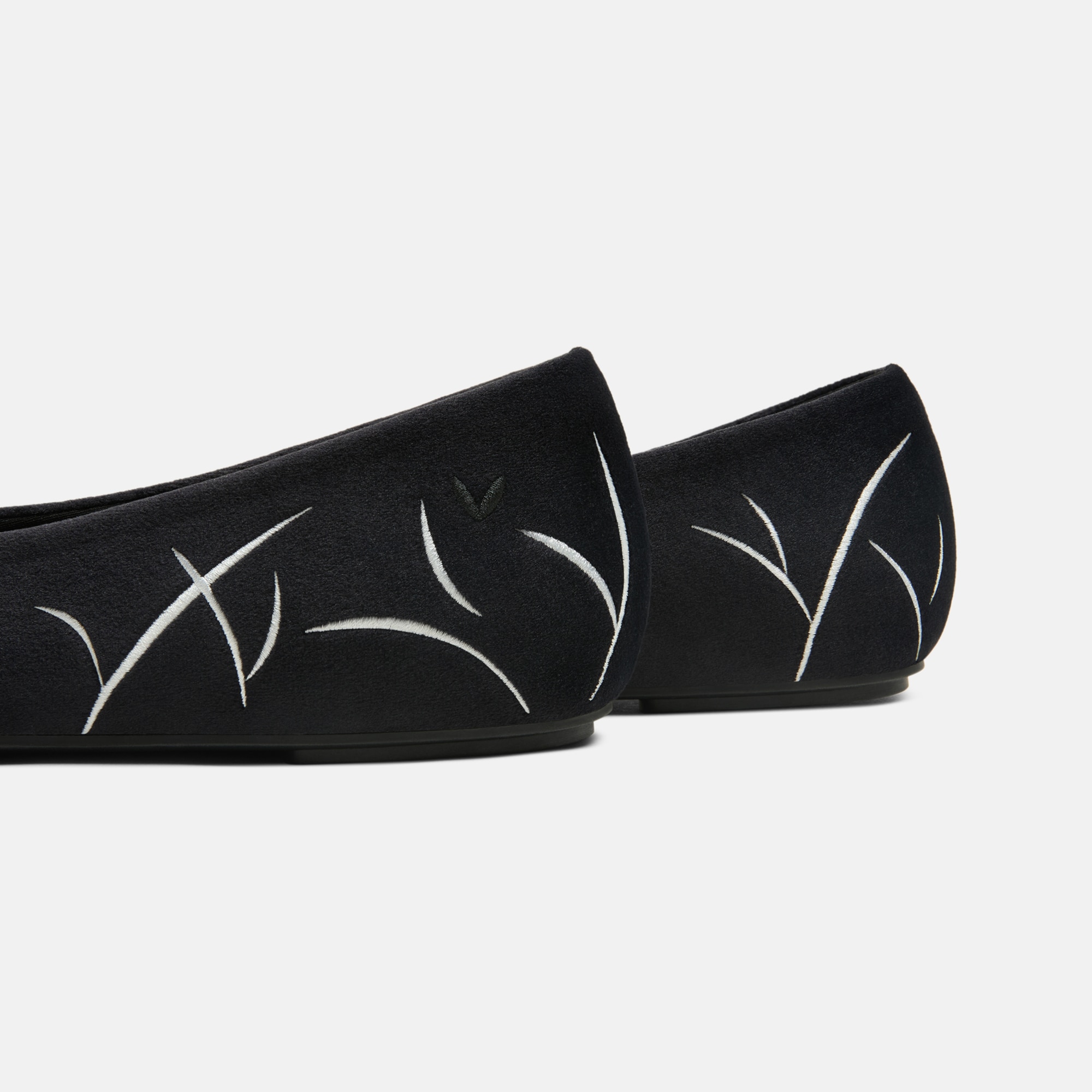 Limited Edition | Mini Square-Toe Velvet Flats (Jazura), Black