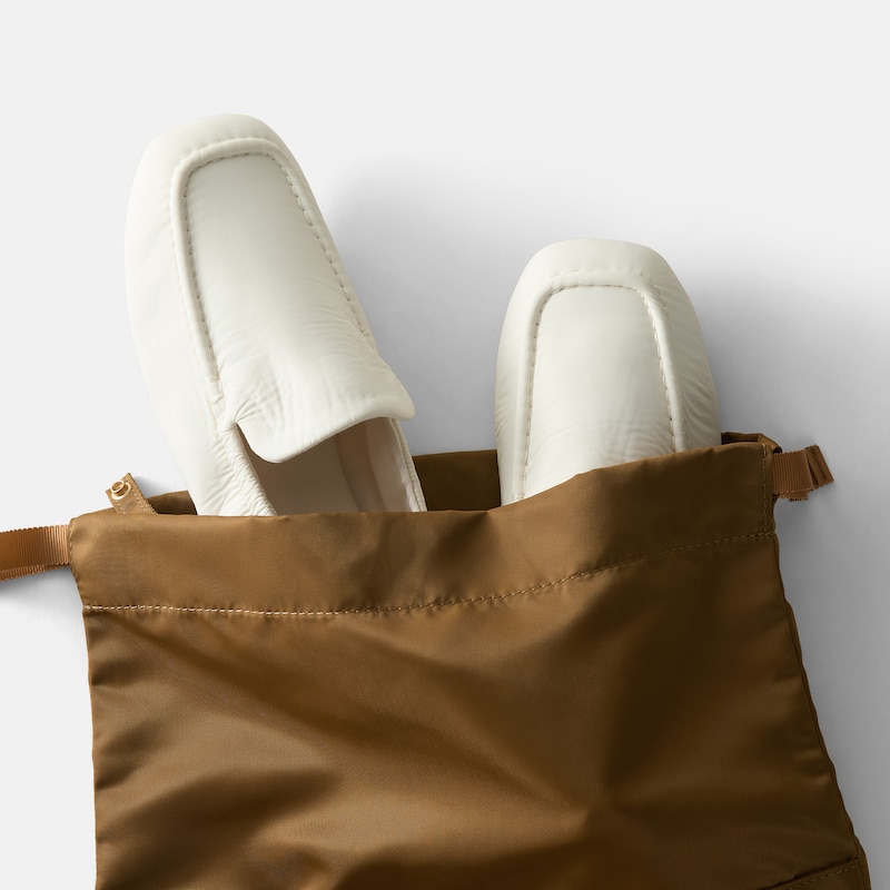 Nylon Travel Loafers (Avoir), Seashell, EU46 | VIVAIA
