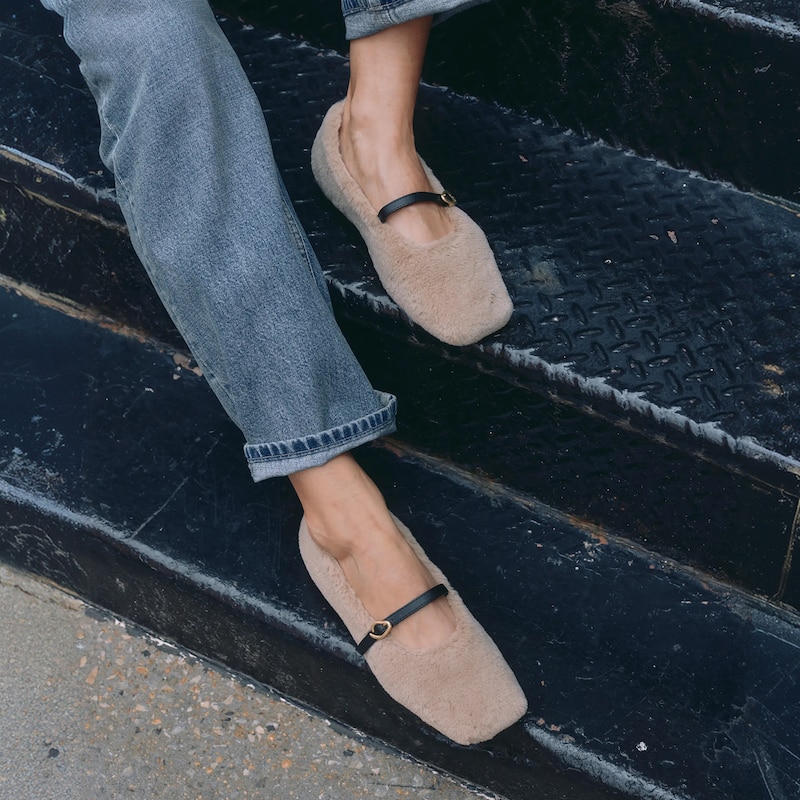 Square-Toe Faux Fur Mary Jane (Moxa), Light taupe & Black, EU35 | VIVAIA