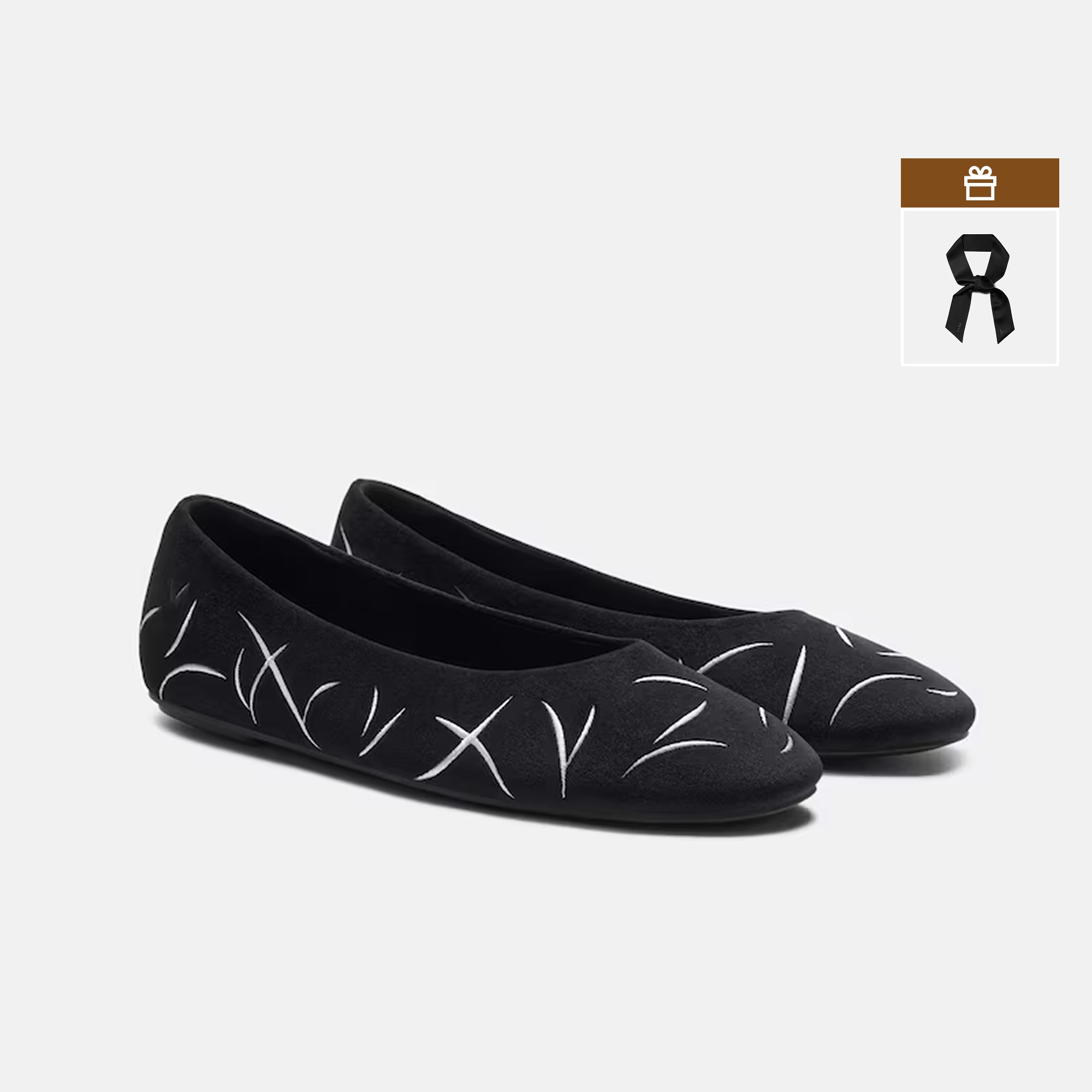 Limited Edition | Mini Square-Toe Velvet Flats (Jazura) - Black Embroidery