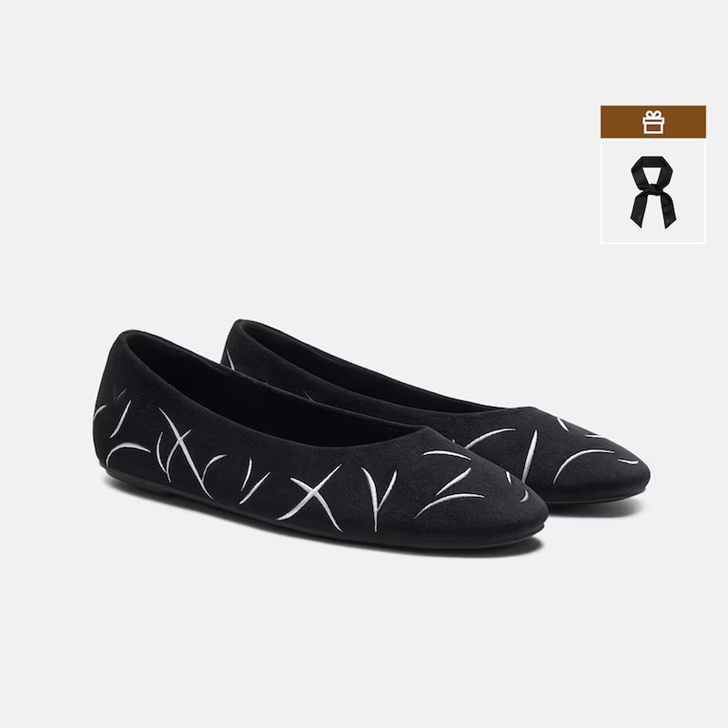 Limited Edition | Mini Square-Toe Velvet Flats (Jazura), Black Embroidery, EU39 | VIVAIA