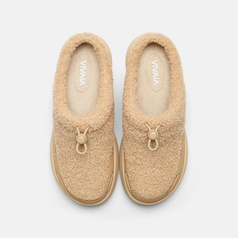 Round-Toe Fuzzy Platform Mules (Tobi), Latte, EU38 | VIVAIA