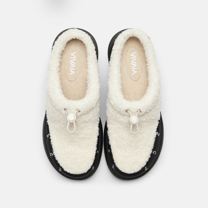Round-Toe Fuzzy Platform Mules (Tobi), CREAM & BLACK, EU38 | VIVAIA