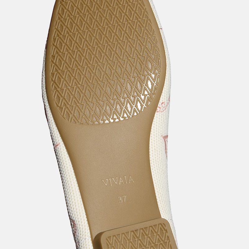 Healing Garden | Square-Toe Mary Janes (Margot Mary Jane), CREAM FRENCH FLORAL Embroidery, EU37 | VIVAIA