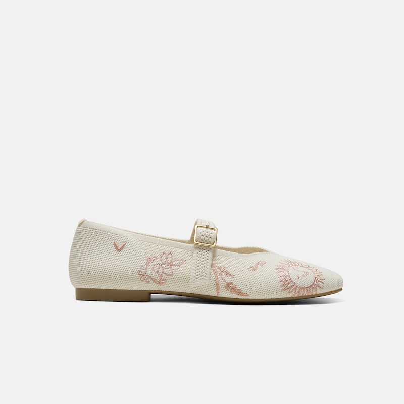 Healing Garden | Square-Toe Mary Janes (Margot Mary Jane), CREAM FRENCH FLORAL Embroidery, EU37 | VIVAIA