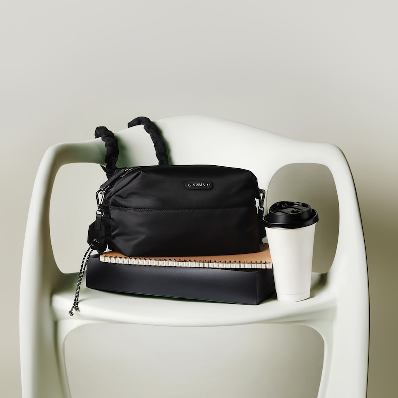 Soft Rectangular Crossbody Bag (Elyon), Black, one-size | VIVAIA