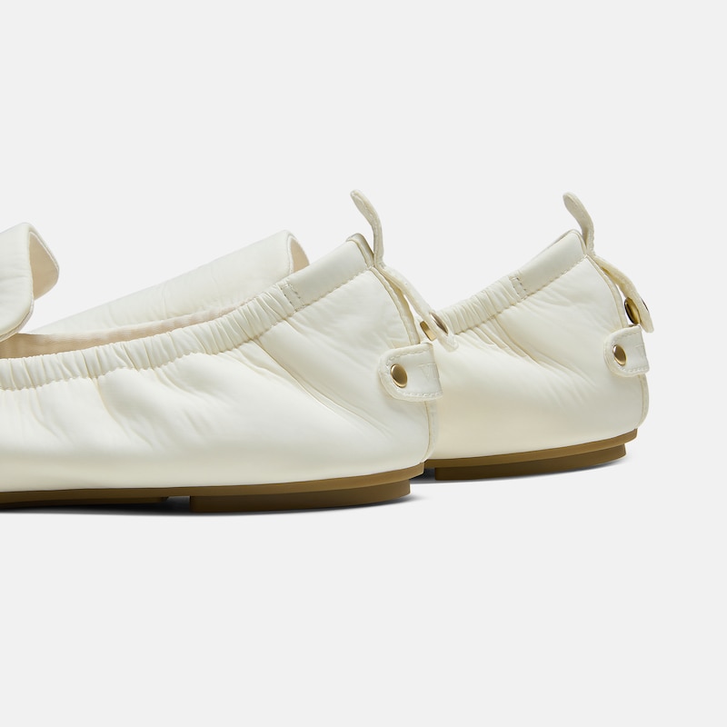 Nylon Travel Loafers (Avoir), Seashell, EU40 | VIVAIA