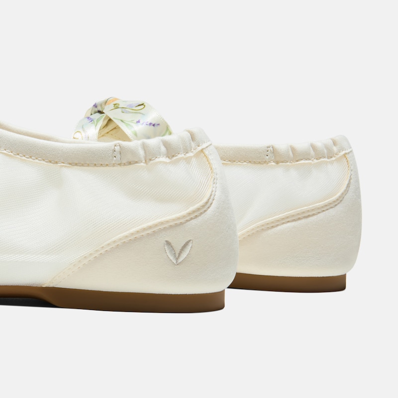 Healing Garden | Square-Toe Organza Sneakerinas (Ciara), CREAM-FRENCH FLORAL Embroidery, EU35 | VIVAIA