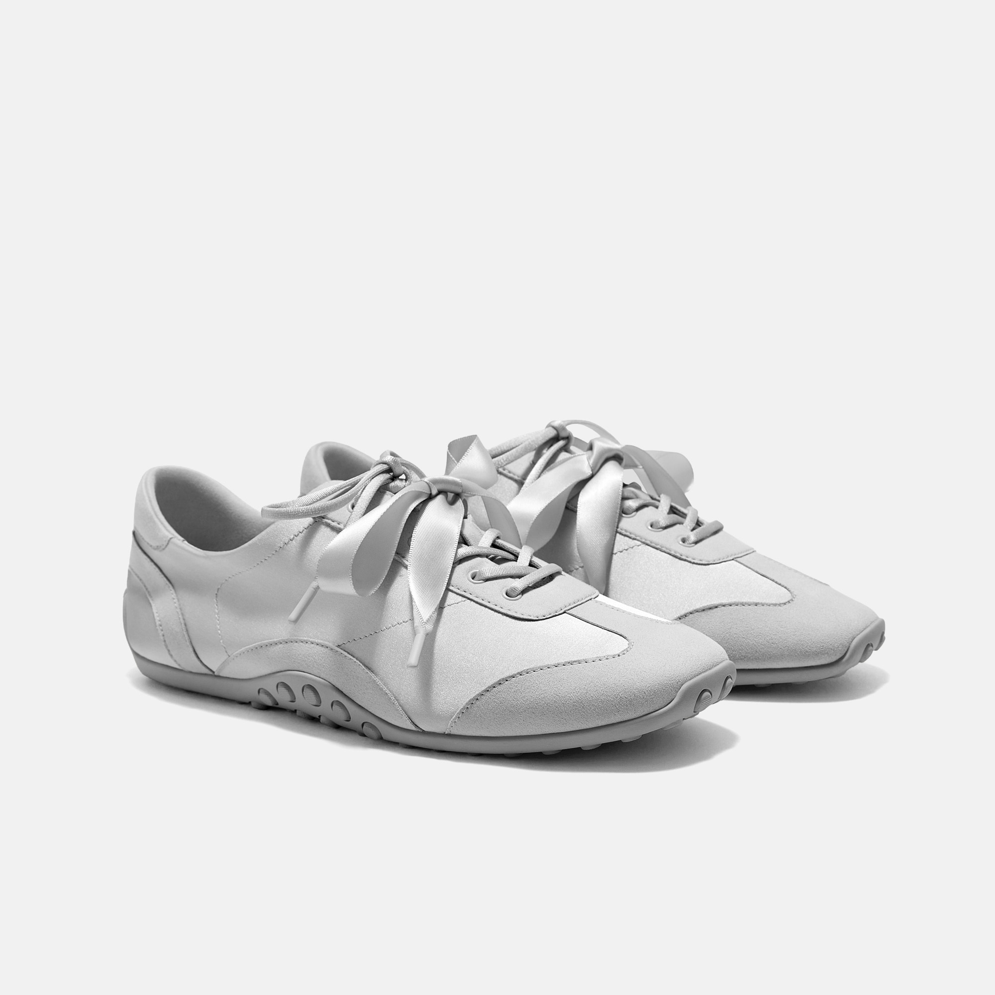 Square-Toe Jogger Sneakerina (Carol) - Grey Silver
