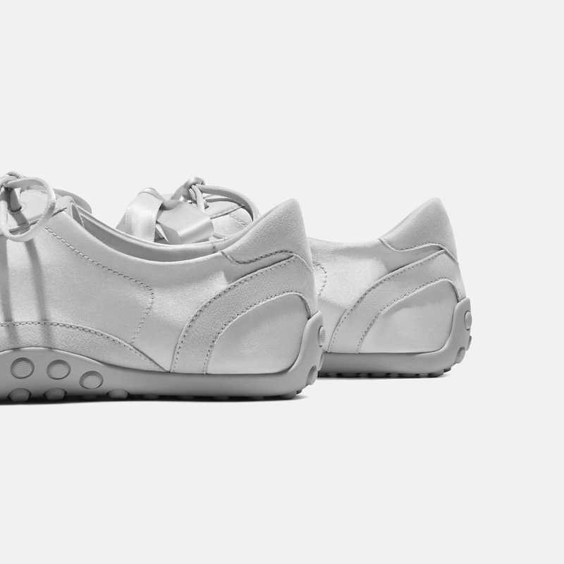 Square-Toe Jogger Sneakerina (Carol), GREY SILVER, EU40 | VIVAIA