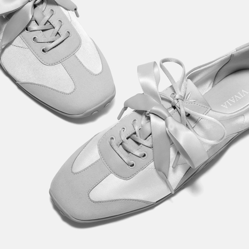 Square-Toe Jogger Sneakerina (Carol), GREY SILVER, EU40 | VIVAIA