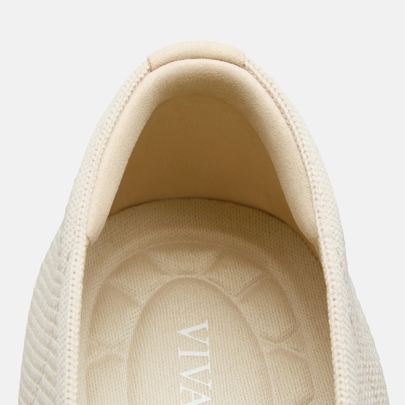 Square-Toe Margot V-Cut Flats (Margot 3.0), CREAM IVORY, EU35 | VIVAIA