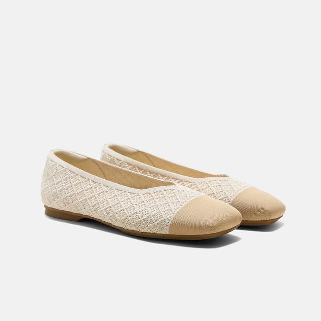Square-Toe Margot V-Cut Flats (Margot 3.0) - Yellow Apricot Quilt