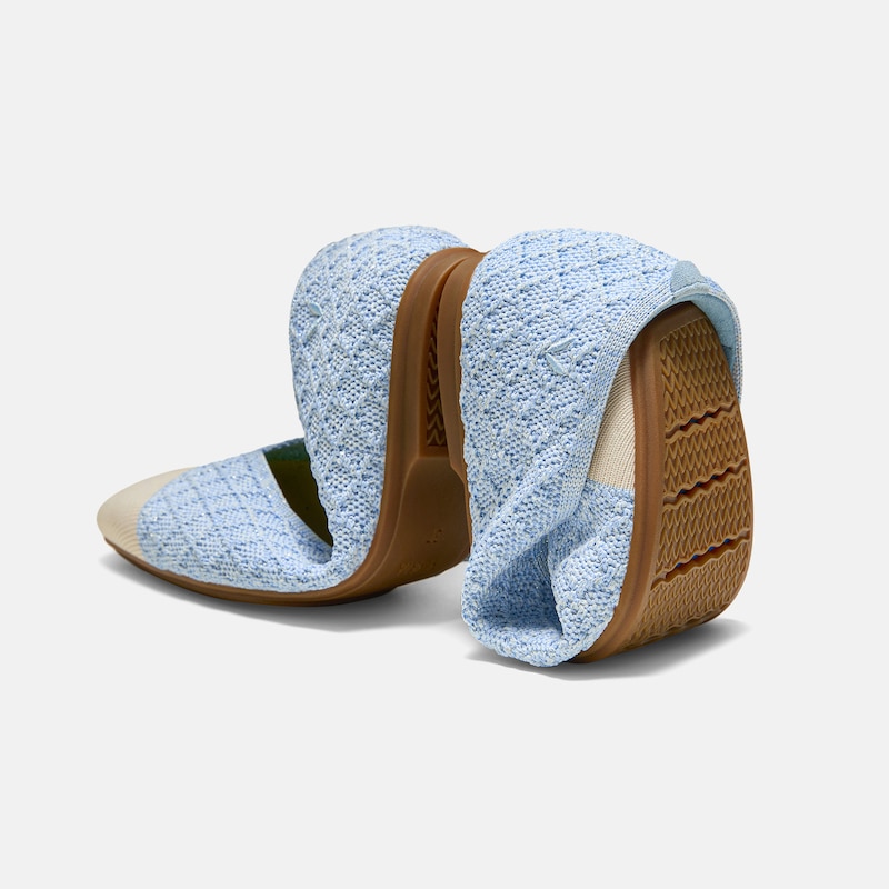 Square-Toe Margot V-Cut Flats (Margot 3.0), BLUE APRICOT QUILT, EU35 | VIVAIA