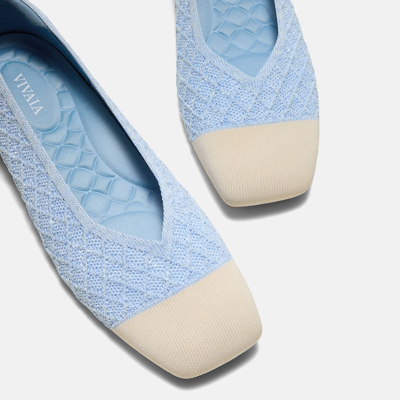 Square-Toe Margot V-Cut Flats (Margot 3.0), BLUE APRICOT QUILT, EU35 | VIVAIA