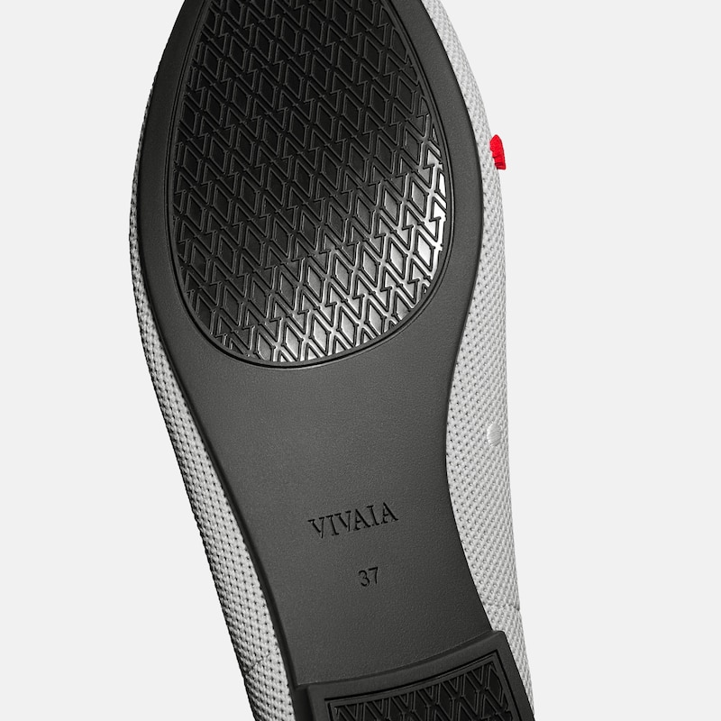 Round-Toe Embroidered Loafers (Audrey), OYSTER GREY-TUXEDO CATS, EU37 | VIVAIA