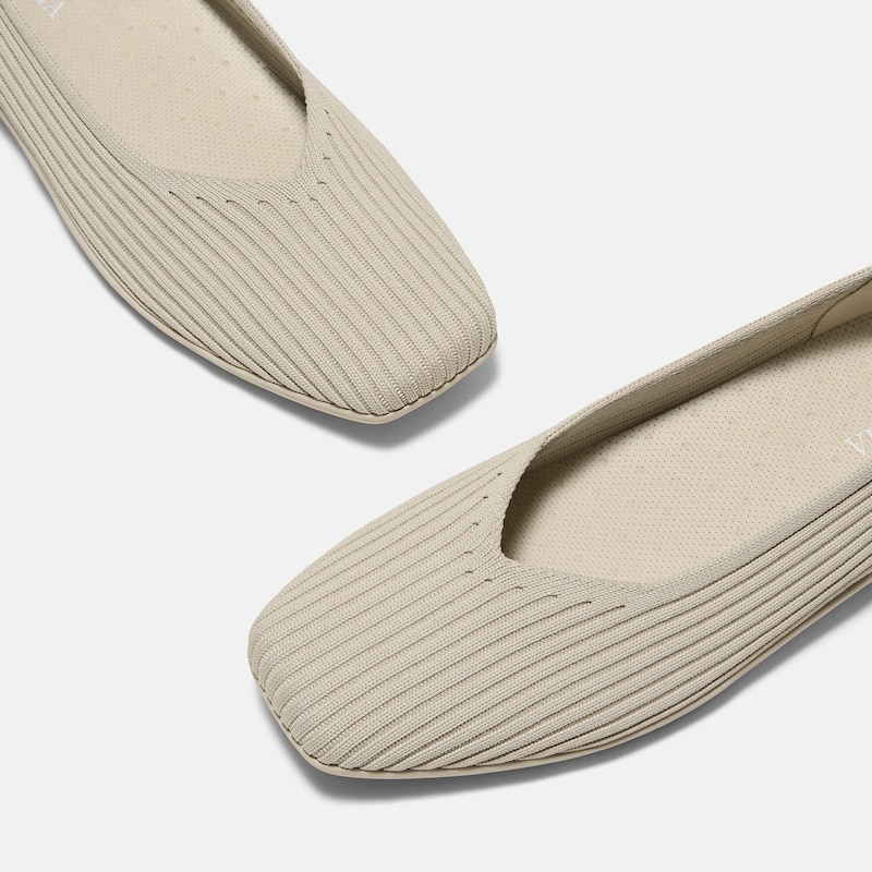 Margot Lightweight Square-Toe Flats (Margot Walker Air), Beige, EU35 | VIVAIA