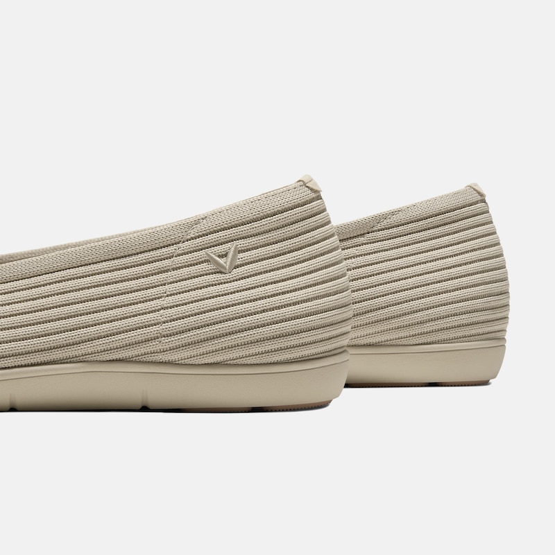 Margot Lightweight Square-Toe Flats (Margot Walker Air), Beige, EU35 | VIVAIA