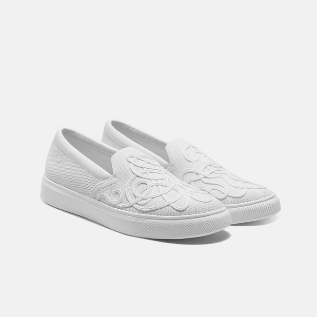 Classic Unisex Sneakers (V-Tune) - White