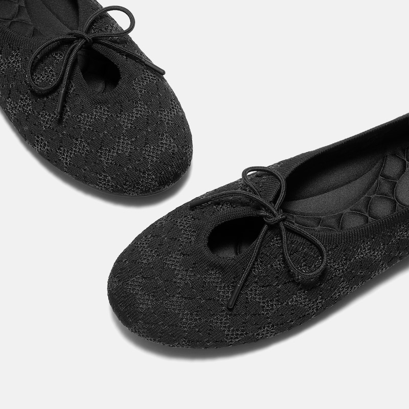 Round-Toe Lace-up Flats (Camora), Black Floral, EU38 | VIVAIA