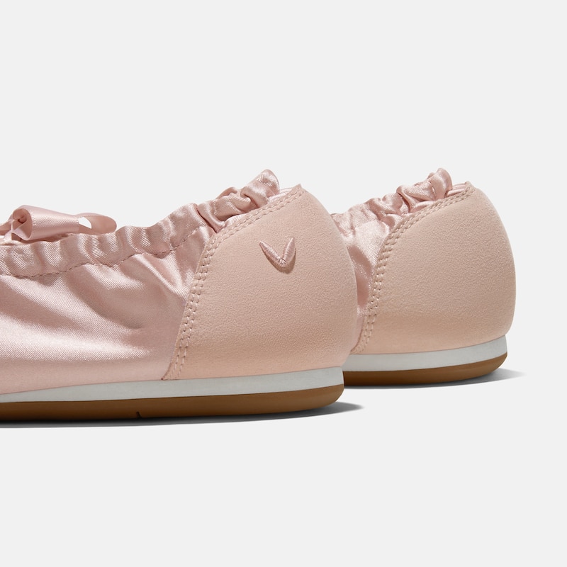 Round-Toe Satin Sneakerina (Yanka), PEACH BLUSH, EU37 | VIVAIA