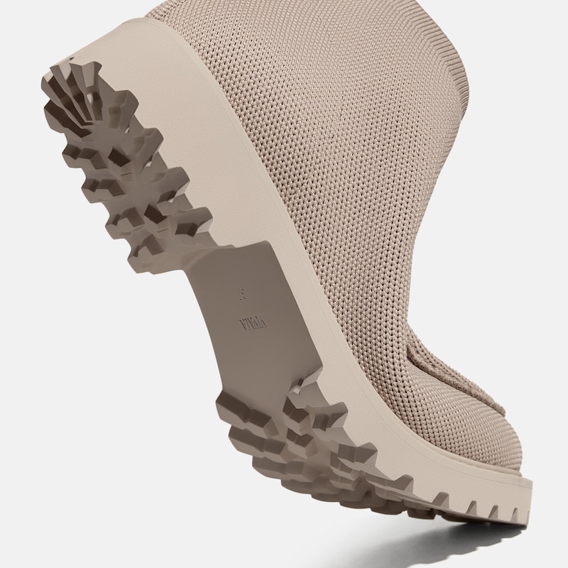 Round-Toe Lug Sole Ankle Boots (Francis), WARM TAUPE, EU38 | VIVAIA