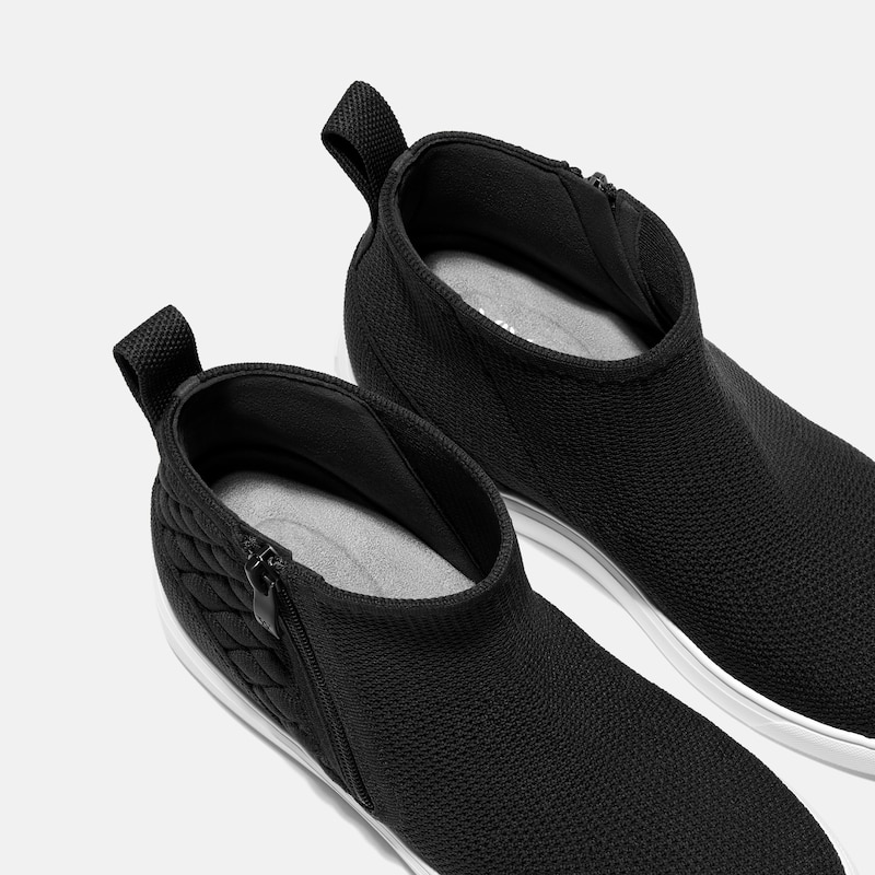 Round-Toe Hidden Wedge Sneakers (Casey), Black, EU39 | VIVAIA