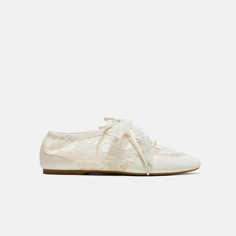 Square-Toe Lace-Up Sneakerinas (Cristina), CREAM LACE, EU40 | VIVAIA