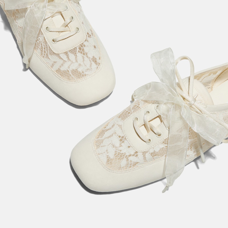 Square-Toe Lace-Up Sneakerinas (Cristina), CREAM LACE, EU40 | VIVAIA