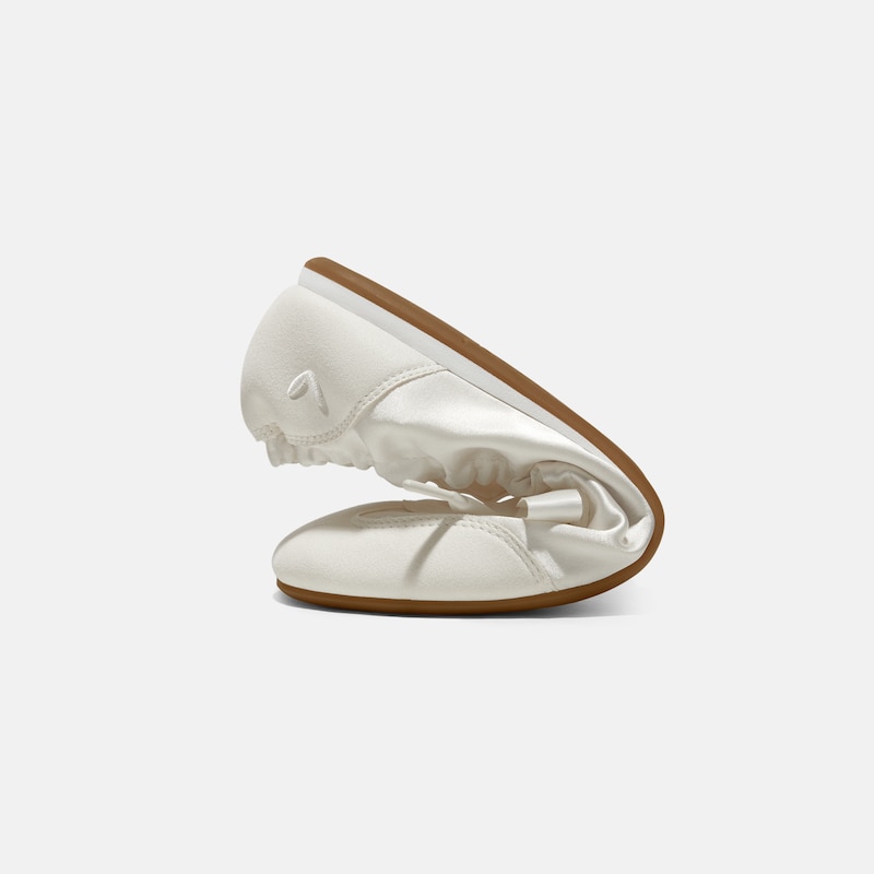 Round-Toe Satin Sneakerina (Yanka), LIGHT GOLD, EU38 | VIVAIA